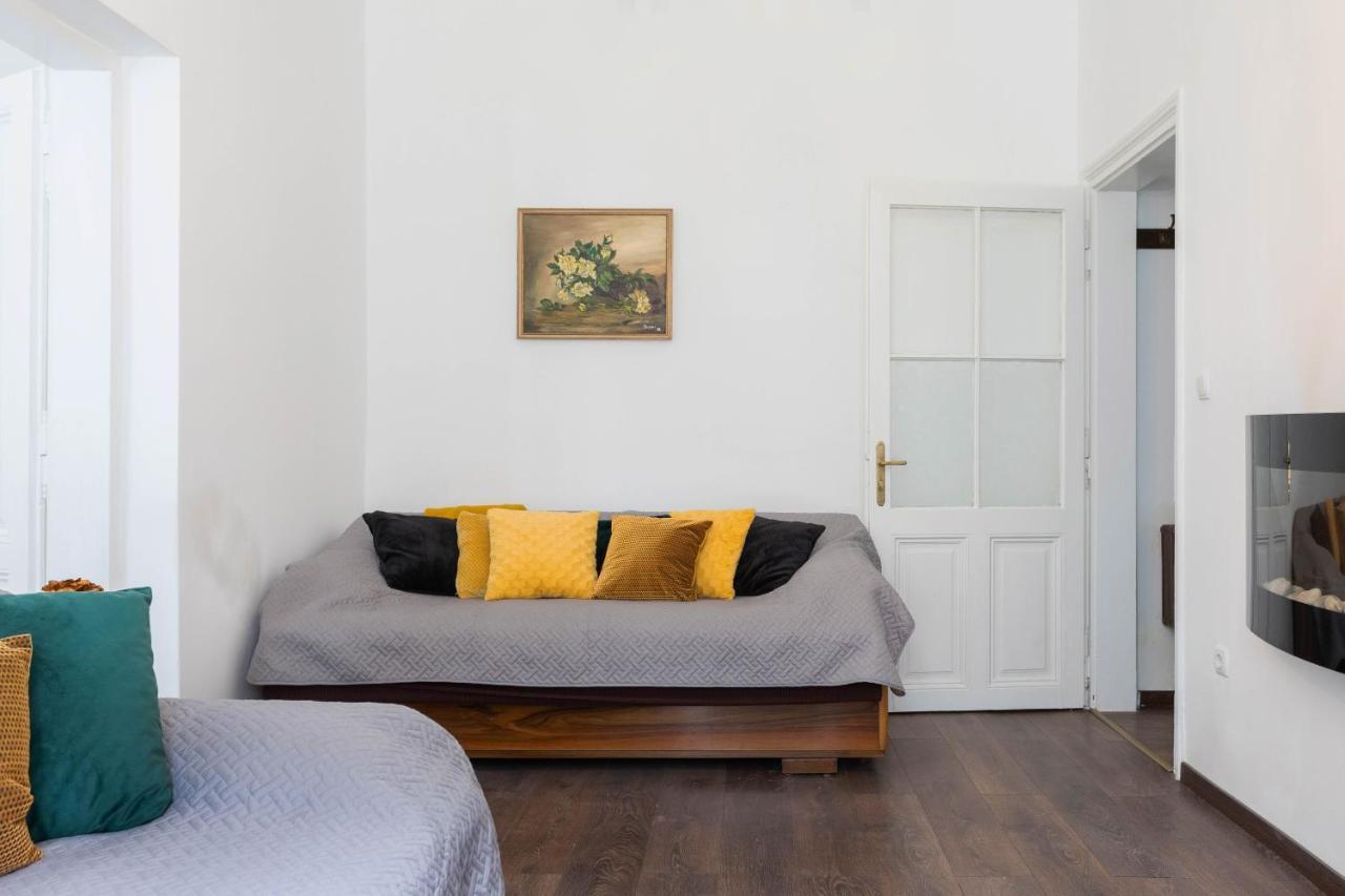 Cozy And Bright 1Bdr Apartment In The City Center! Загреб Екстериор снимка